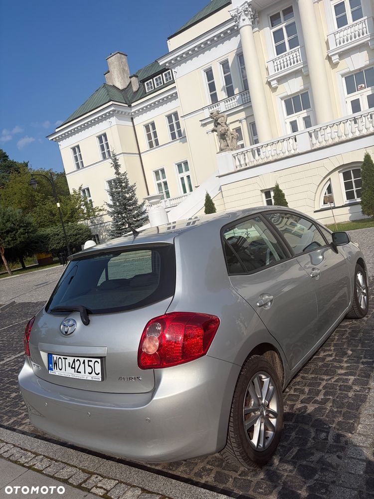 Toyota Auris 1.6 Luna - 8