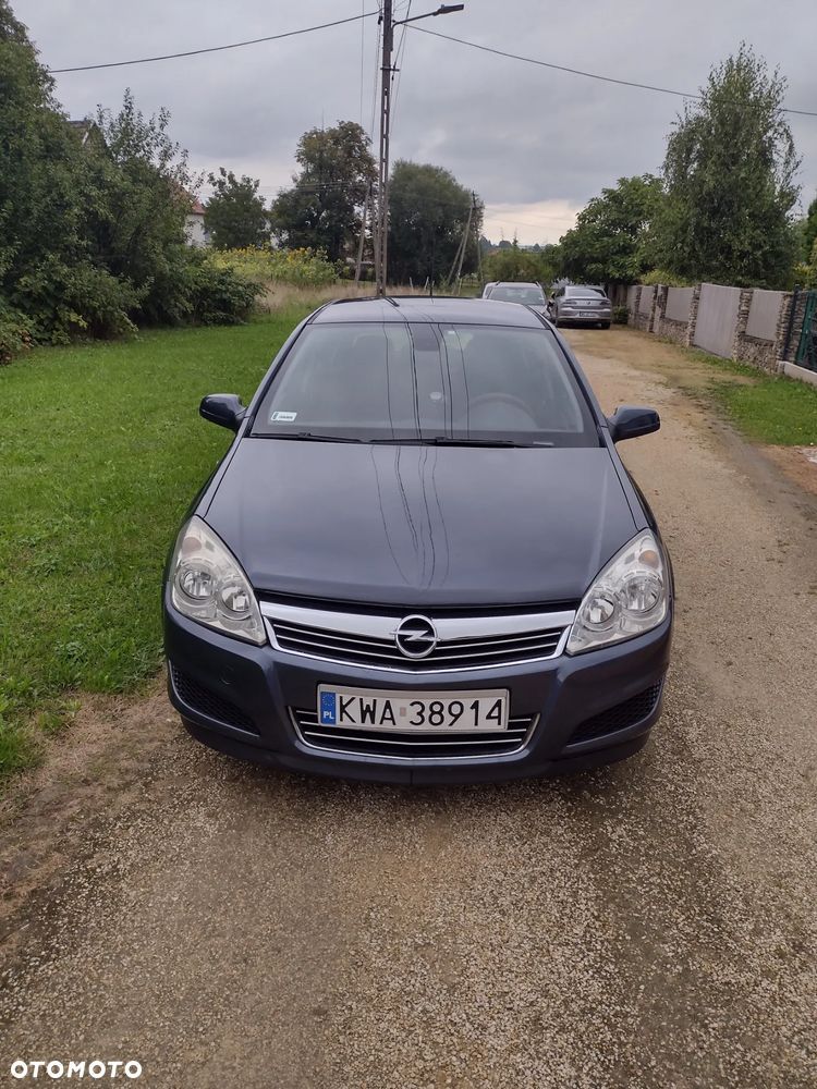 Opel Astra 1.9 CDTI Cosmo - 2