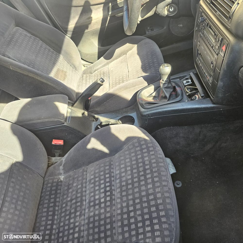 VW Passat Variant 1.9 TDi Confortline - 11