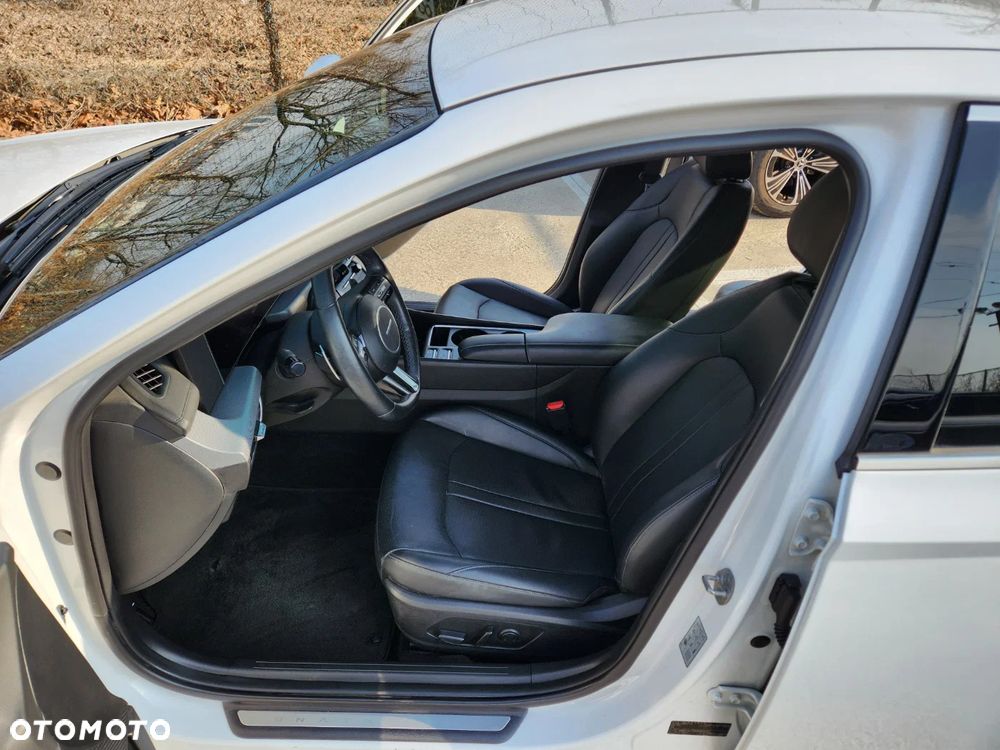 Hyundai Sonata - 6