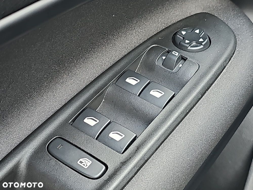 Alfa Romeo Junior 1.2 mHEV Ibrida Speciale eDCT - 17