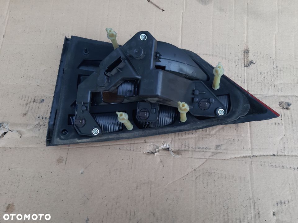 FORD GALAXY 08R LAMPA LEWA TYŁ - 2