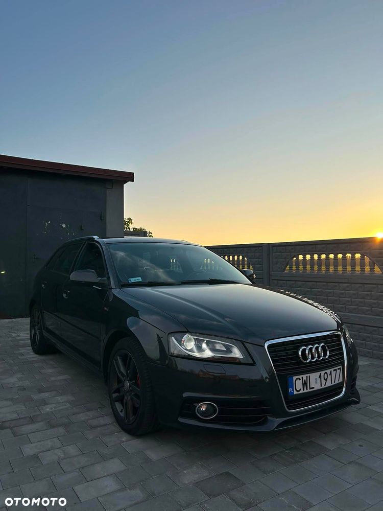 Audi A3 Sportback 2.0 TDI DPF Ambition - 1