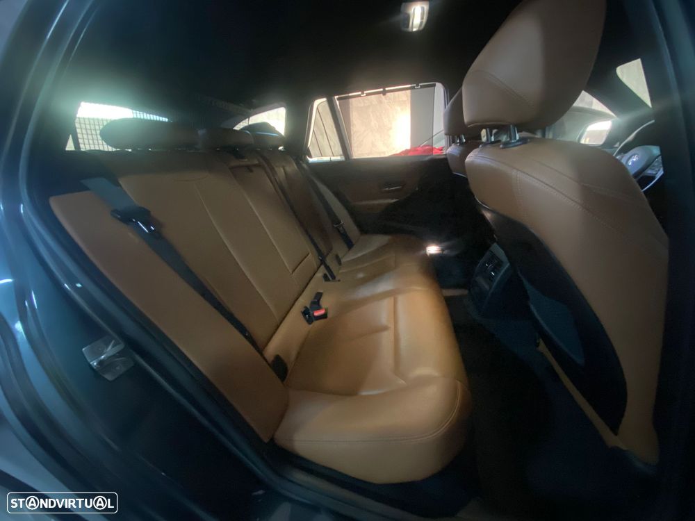 BMW 318 d Line Luxury - 11