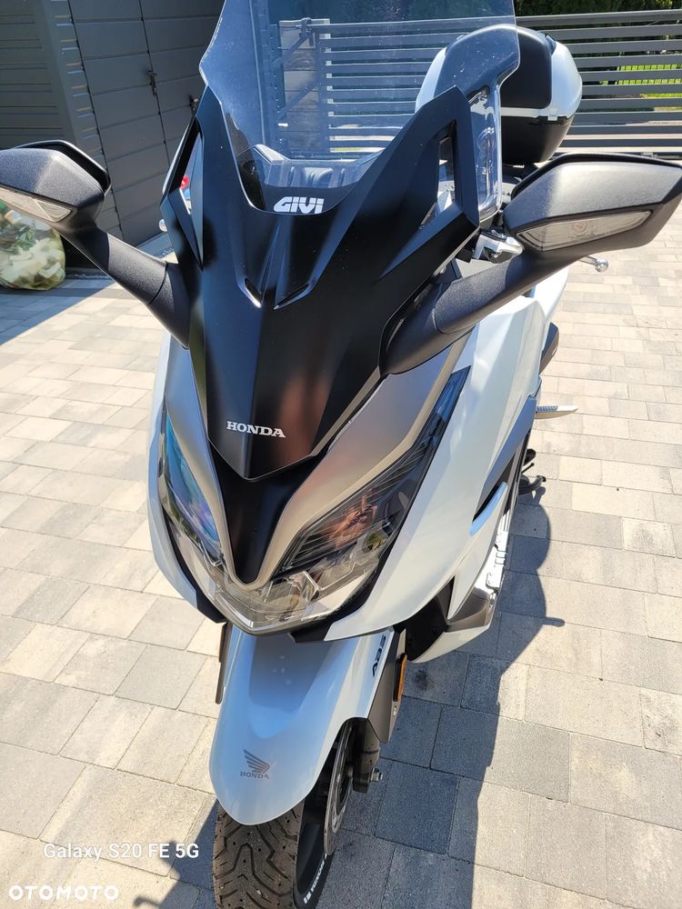 Honda NSS - 18