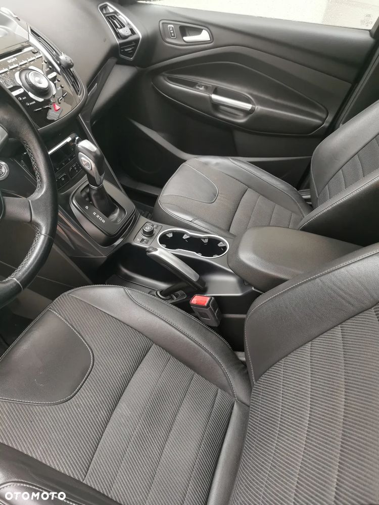 Ford Kuga 2.0 TDCi 4x4 Titanium - 10