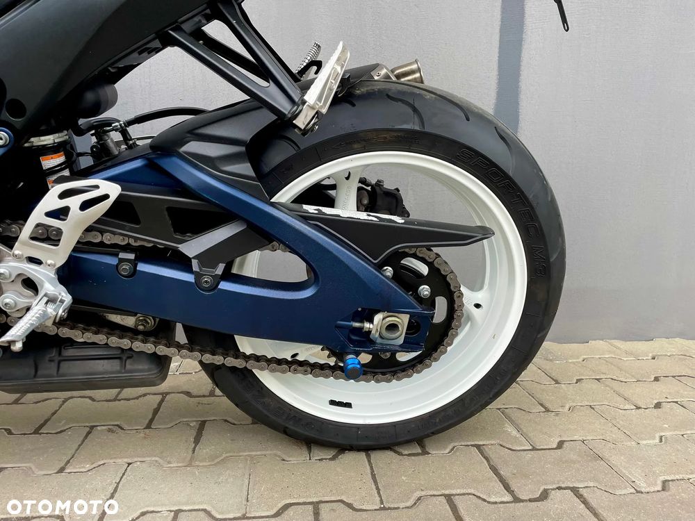 Suzuki GSX-R - 20