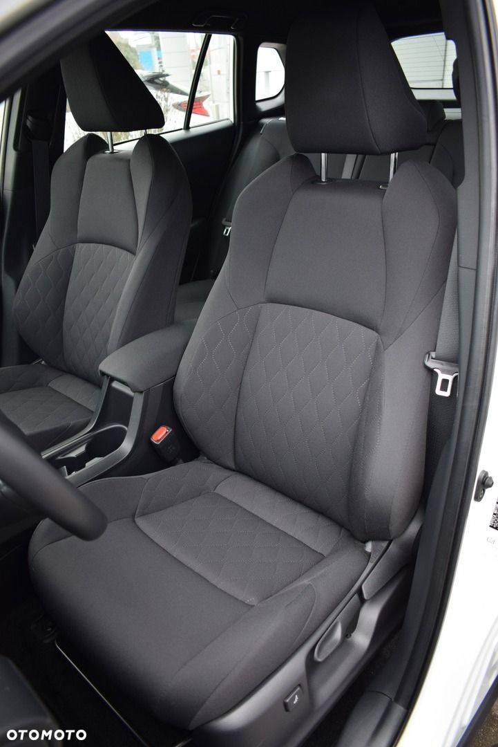 Toyota Corolla Cross 2.0 Hybrid Comfort - 13