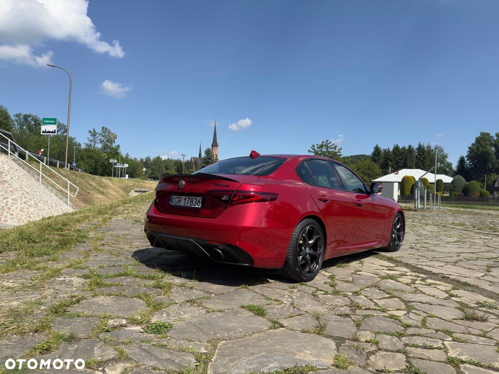 Alfa Romeo Giulia - 4