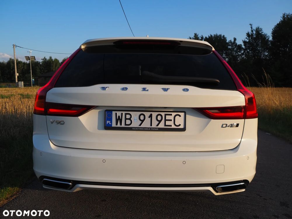 Volvo V90 D4 SCR AWD R-Design - 8
