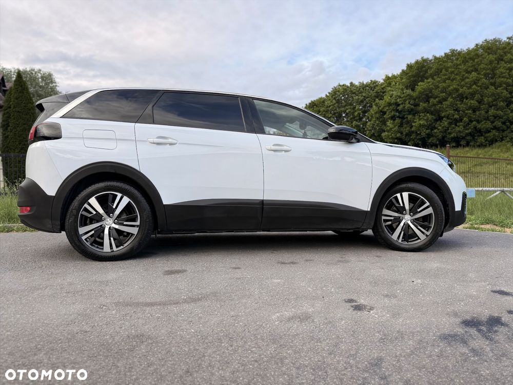Peugeot 5008 - 5