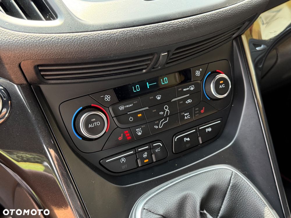 Ford Kuga 2.0 TDCi FWD ST-Line - 31