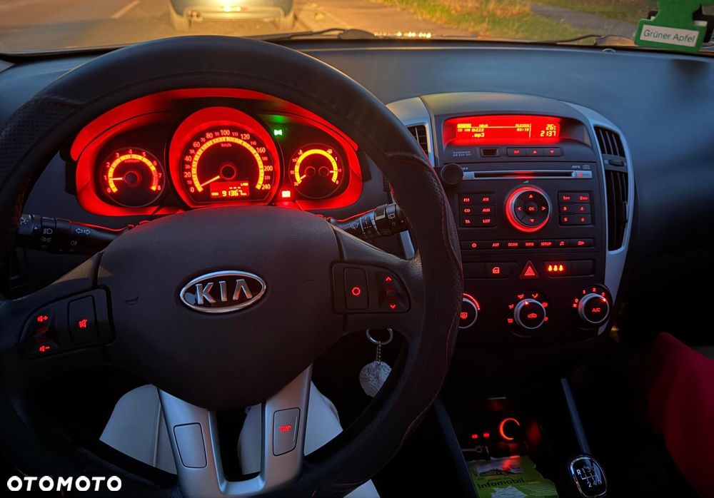 Kia Ceed - 3