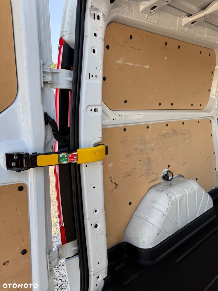 Ford Transit Custom - 38