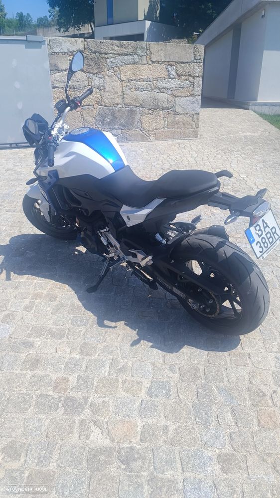 BMW F 900 R - 2