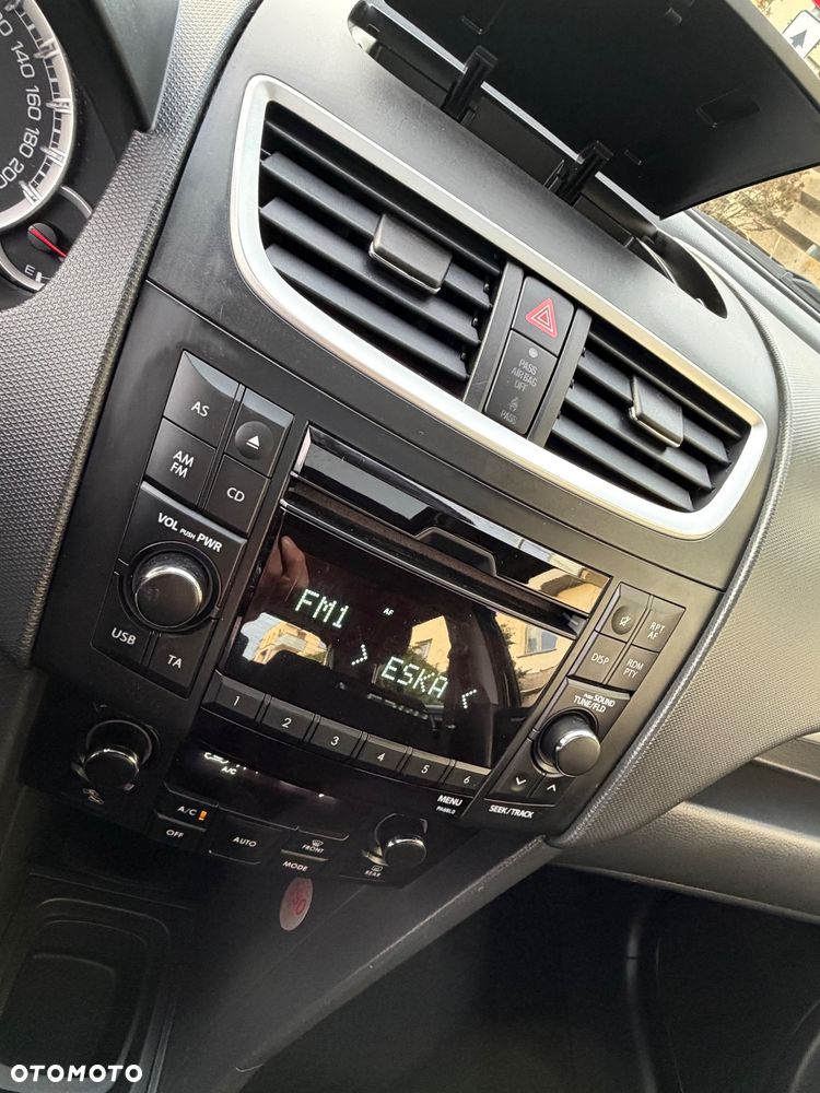 Suzuki Swift 1.2 Premium - 24