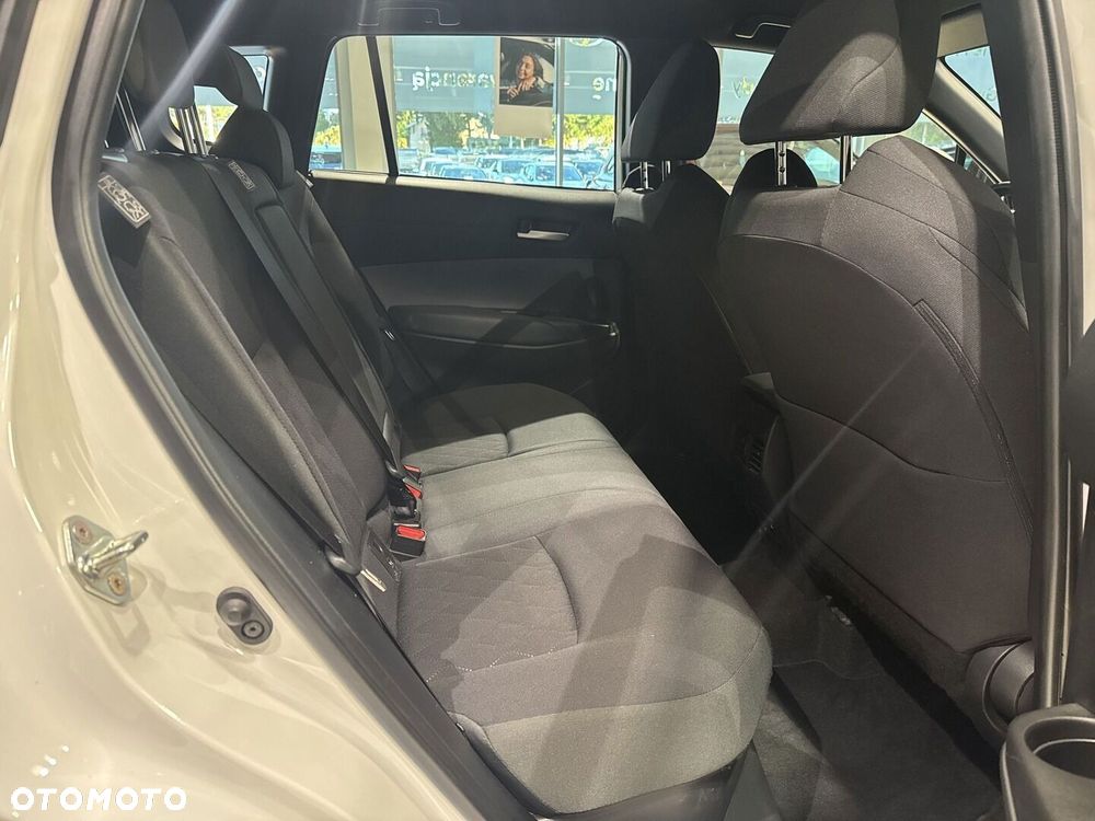 Toyota Corolla Cross - 10