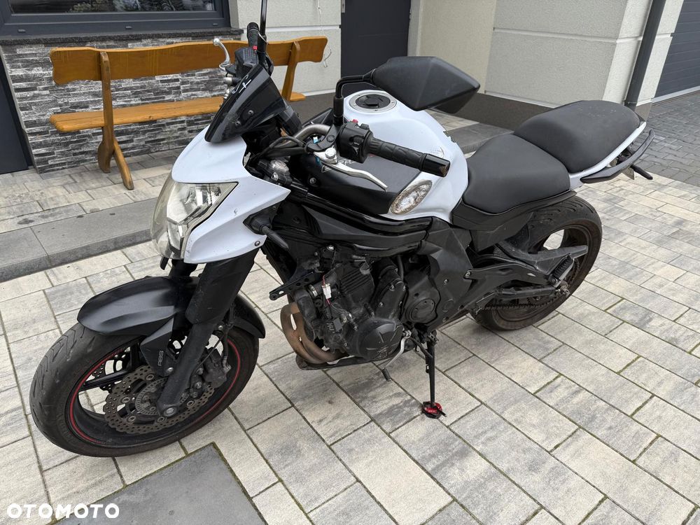 Kawasaki ER - 1