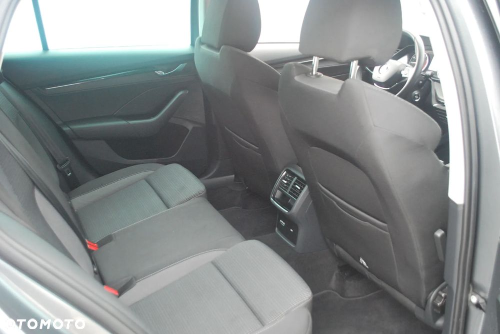 Skoda Octavia - 9