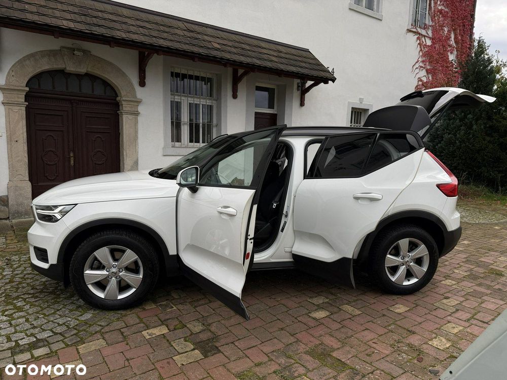 Volvo XC 40 T4 Geartronic Momentum - 23