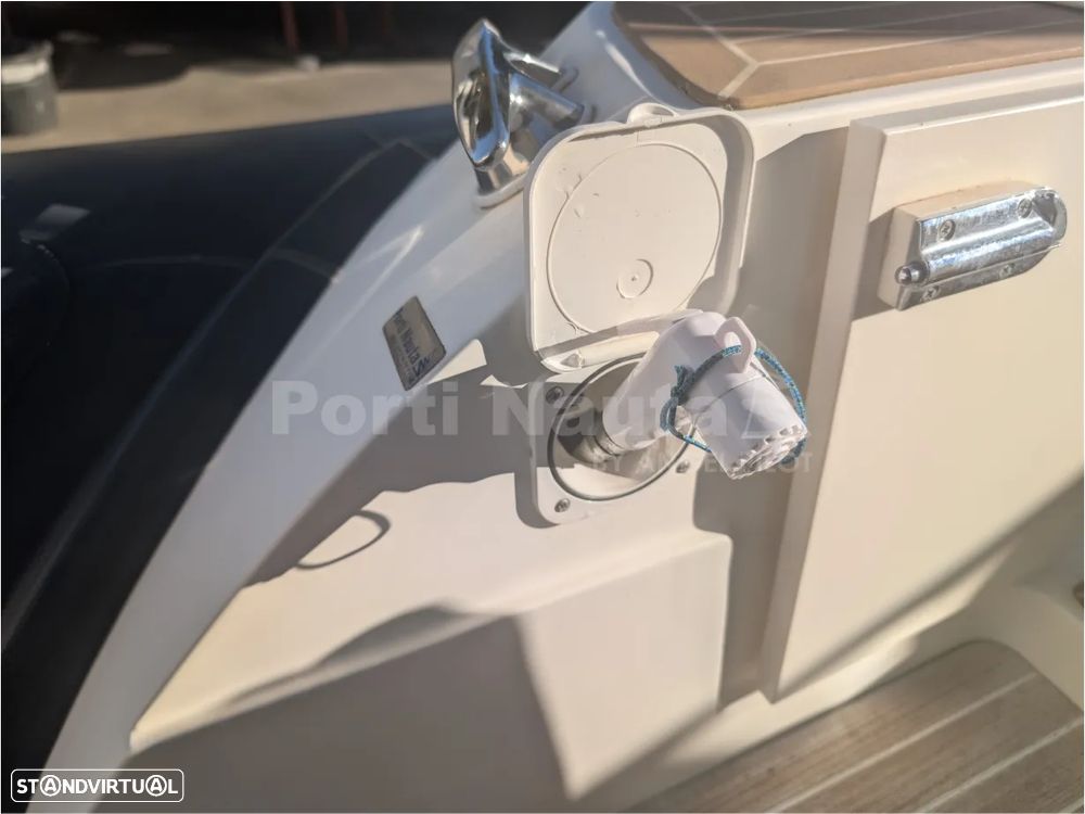 Capelli Tempest 850 Open - 26