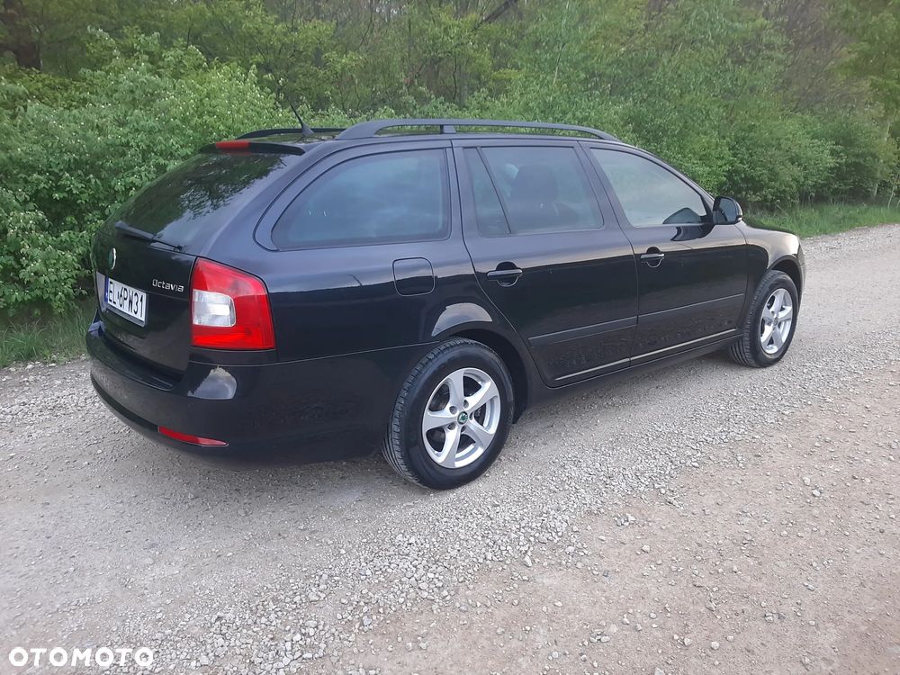 Skoda Octavia 1.6 TDI DPF FAMILY - 14