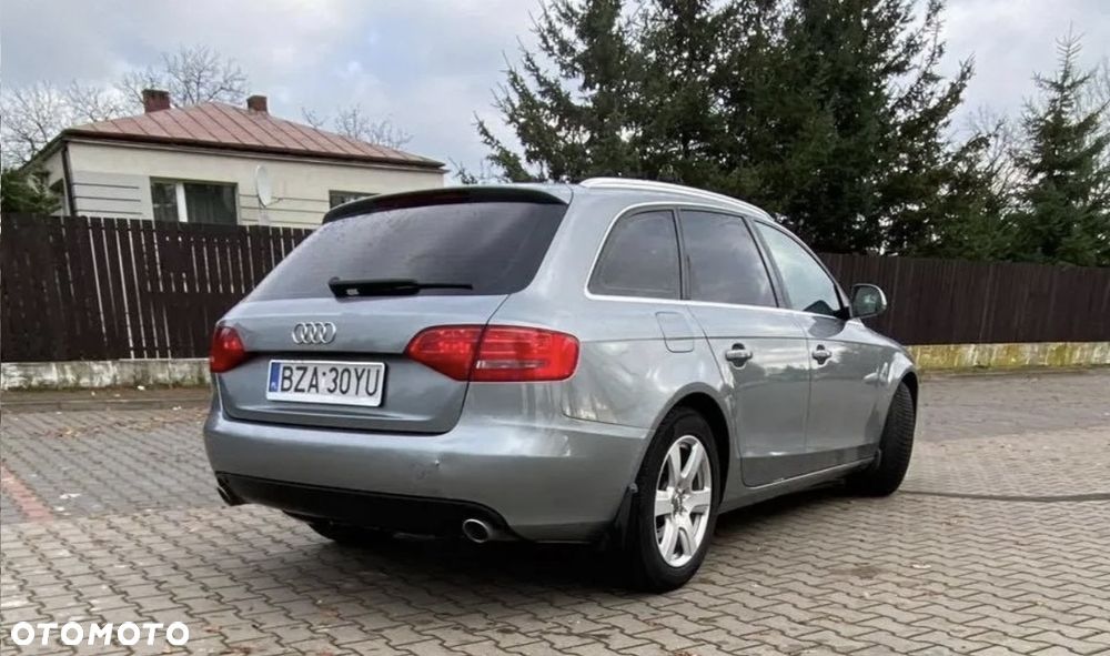 Audi A4 Avant - 6