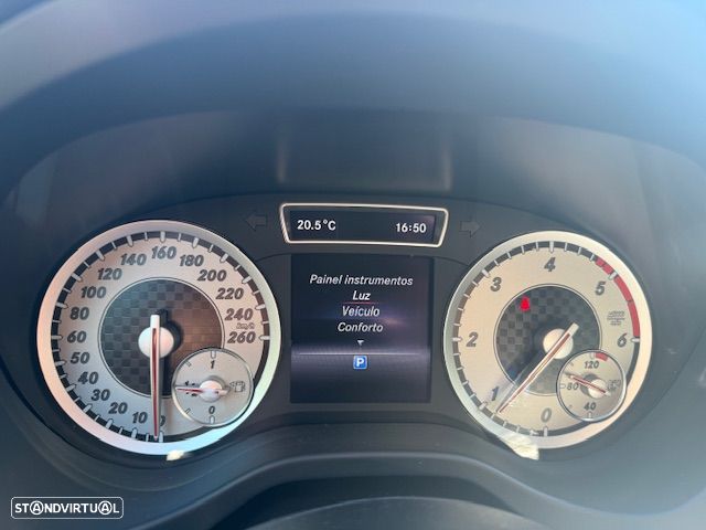 Mercedes-Benz A 180 CDI BE AMG Line - 16