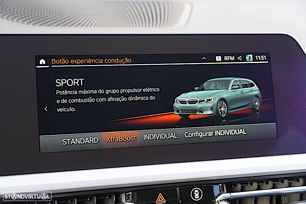 BMW 330 e Touring Auto - 40