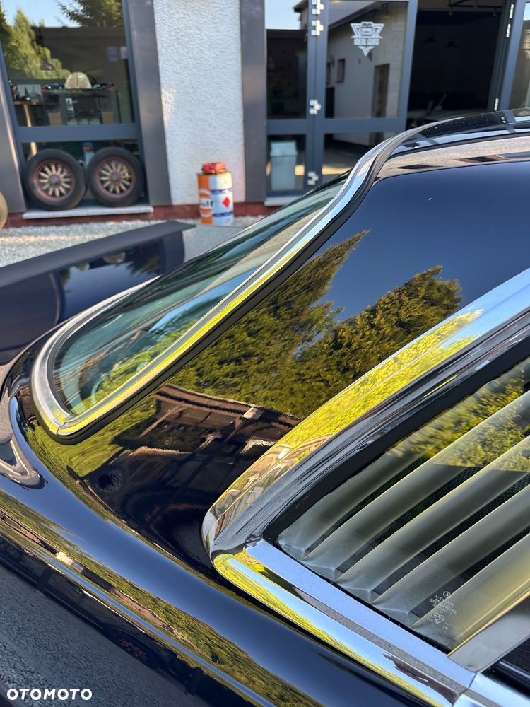Mercedes-Benz SLC - 18