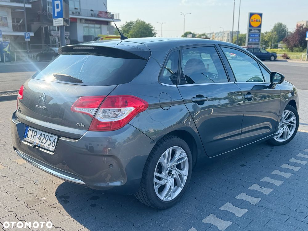 Citroën C4 e-HDi 115 Exclusive - 6
