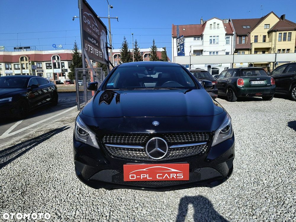 Mercedes-Benz CLA 180 Peak Edition - 32