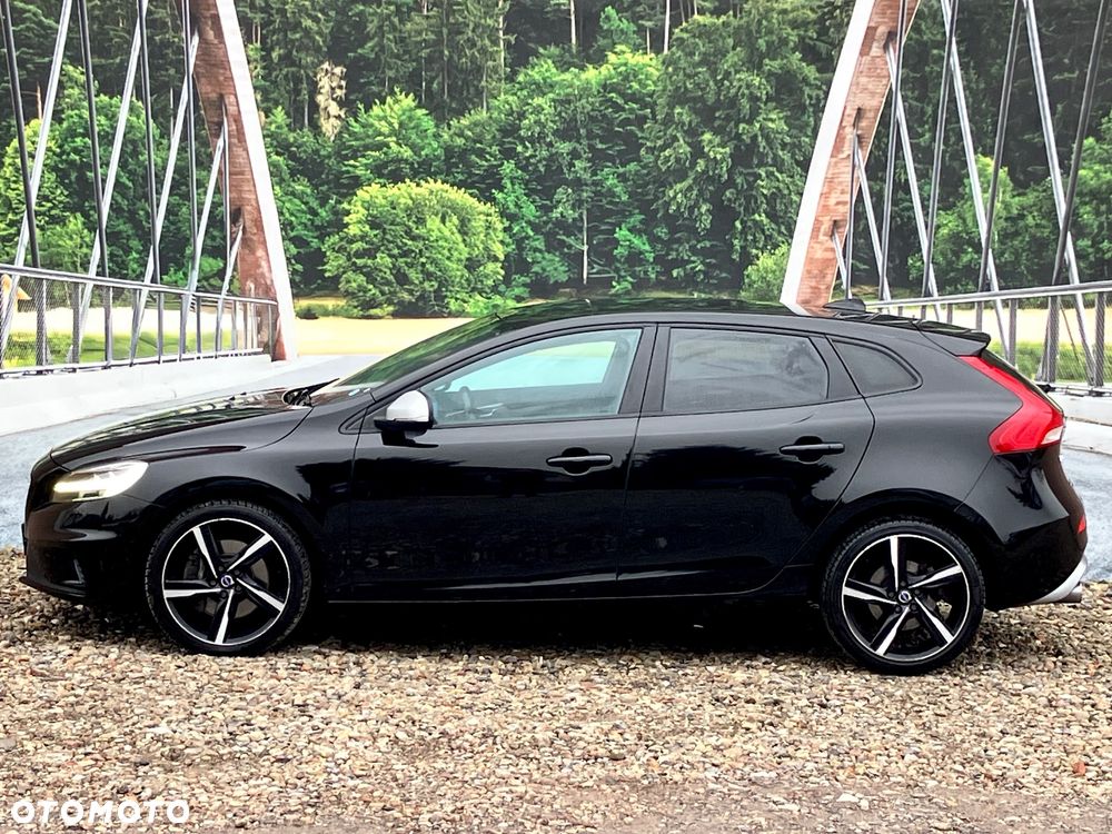 Volvo V40 D2 Geartronic RDesign - 18