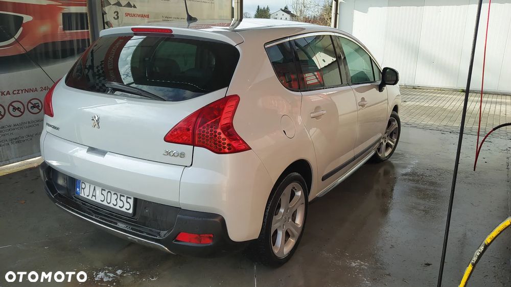 Peugeot 3008 2.0 HDi Premium - 5