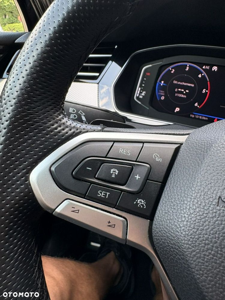 Volkswagen Passat - 23