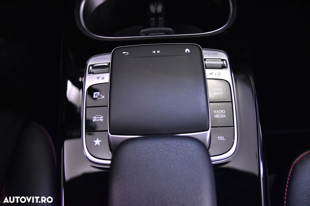 Mercedes-Benz A 250 e Sedan 8G-DCT AMG Line - 18