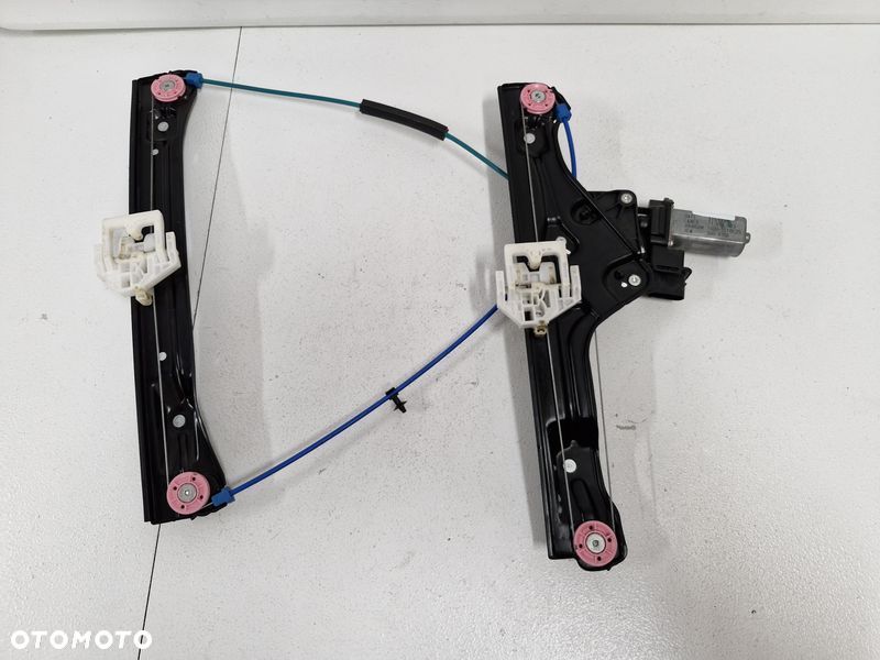 MINI COOPER F55 PODNOŚNIK MECHANIZM SZYBY PRAWY PRZÓD 5 PIN 7320278 - 6