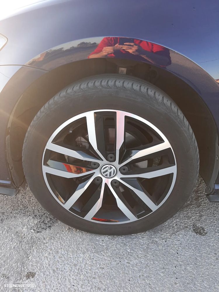 VW Golf 1.6 TDI R-Line - 9