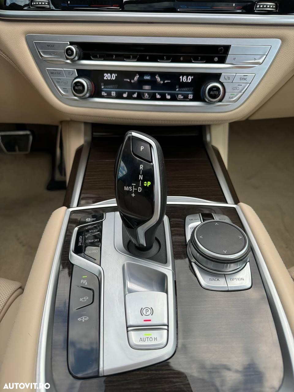 BMW Seria 7 740Ld xDrive - 23
