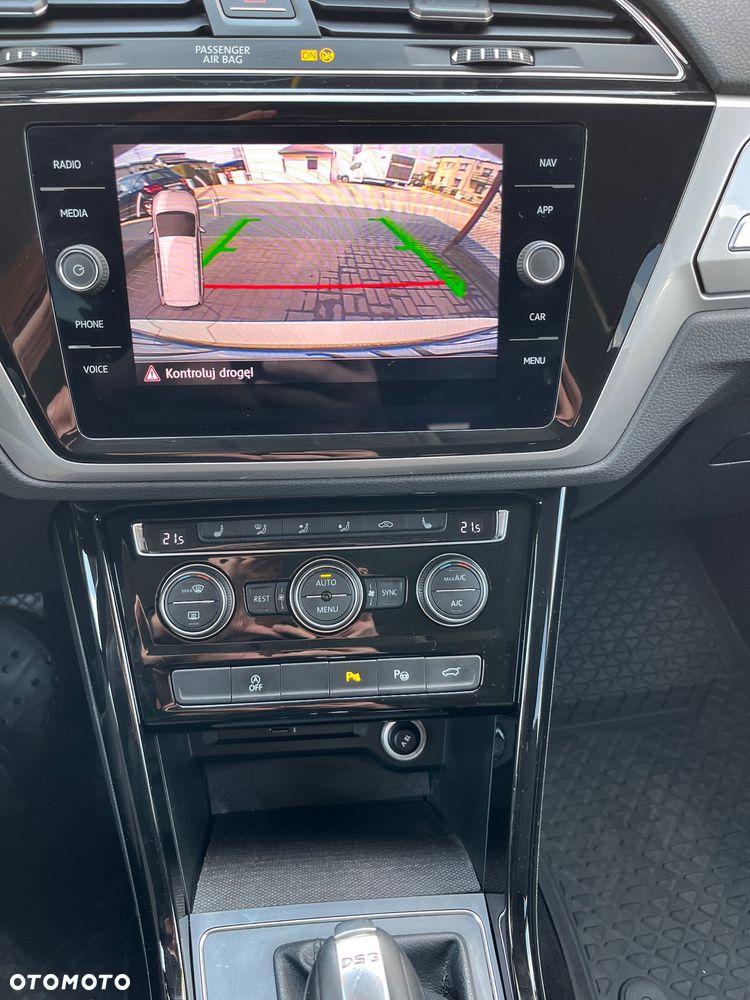 Volkswagen Touran 2.0 TDI SCR DSG Trendline - 26