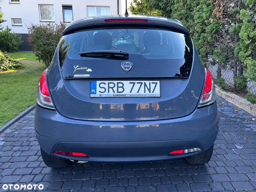 Lancia Ypsilon 1.2 8V Elefantino S&S - 4