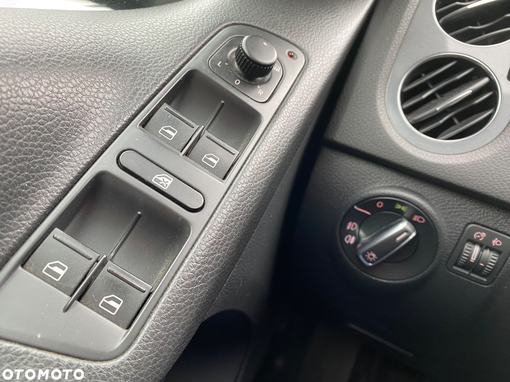 Volkswagen Tiguan 1.4 TSI CityLine - 24