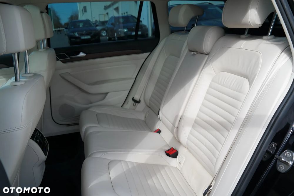 Volkswagen Passat 2.0 TDI Bi-Turbo BMT 4Mot Highline DSG - 13