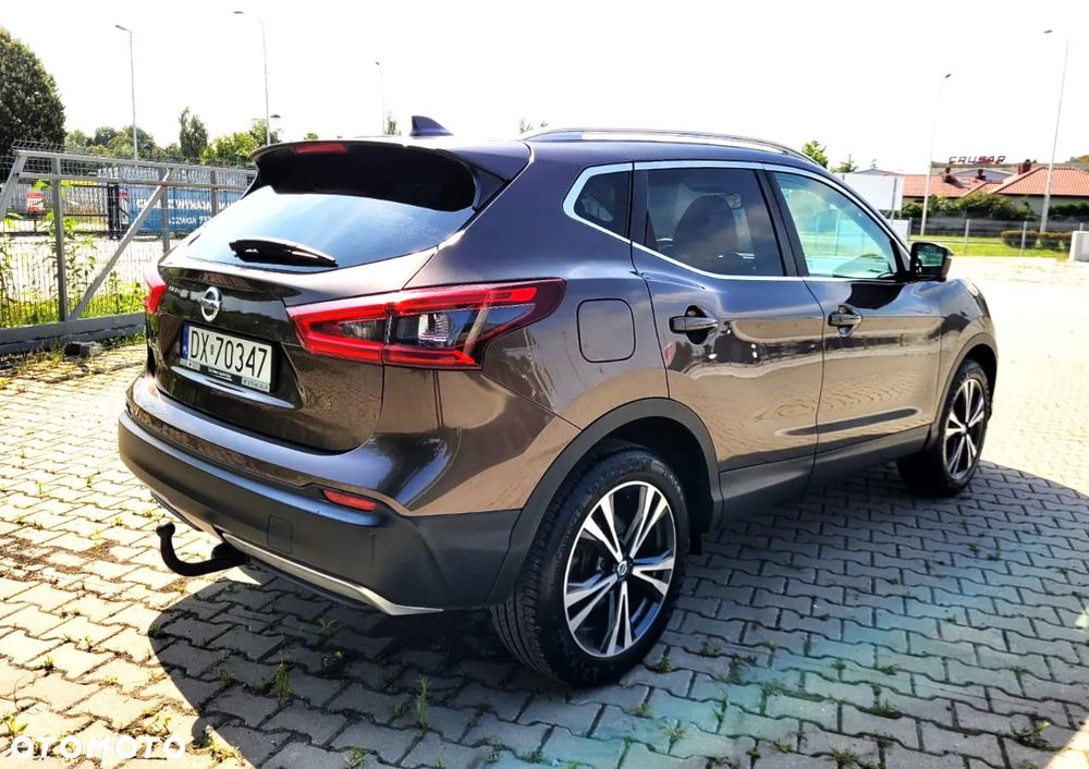 Nissan Qashqai 1.2 DIG-T N-Connecta Xtronic EU6 - 16