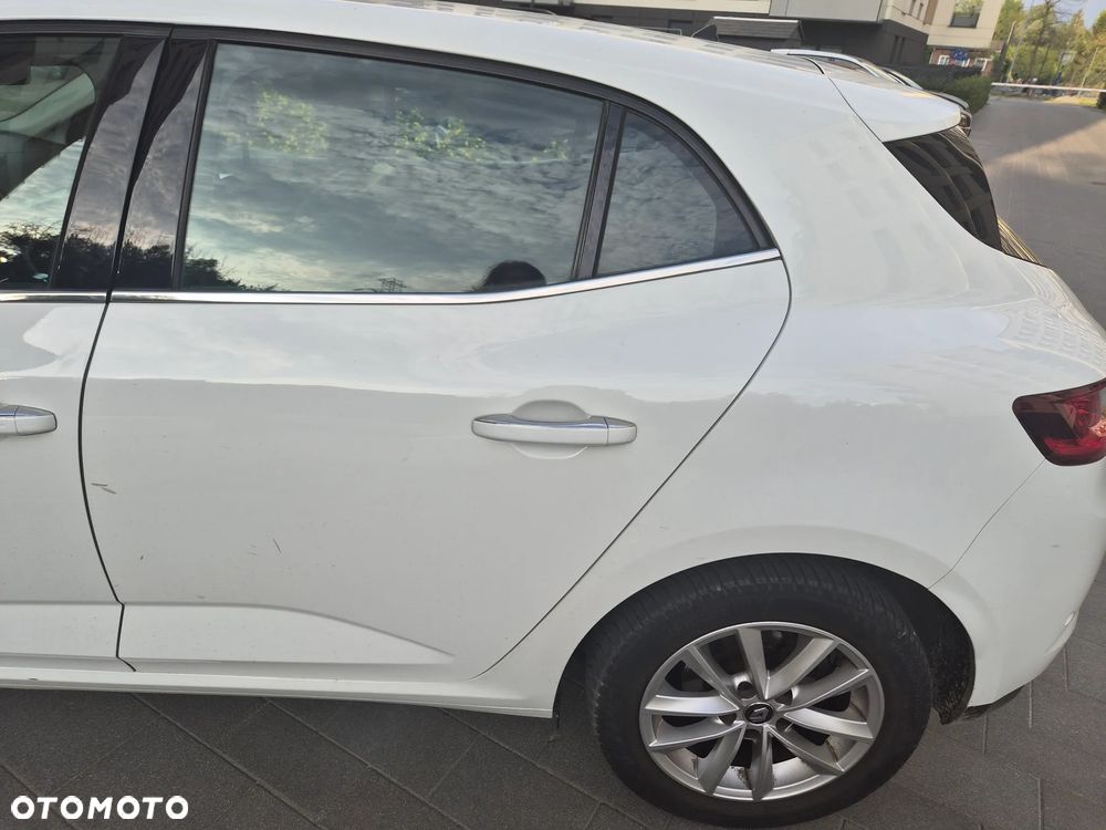Renault Megane 1.6 SCe Life - 17