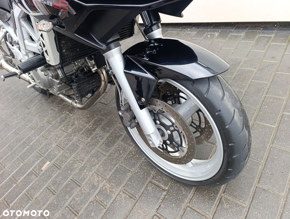 Suzuki SV - 33