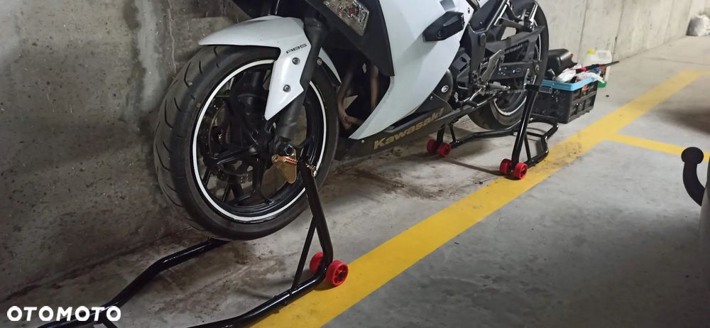 Kawasaki Ninja 300 ABS - 16
