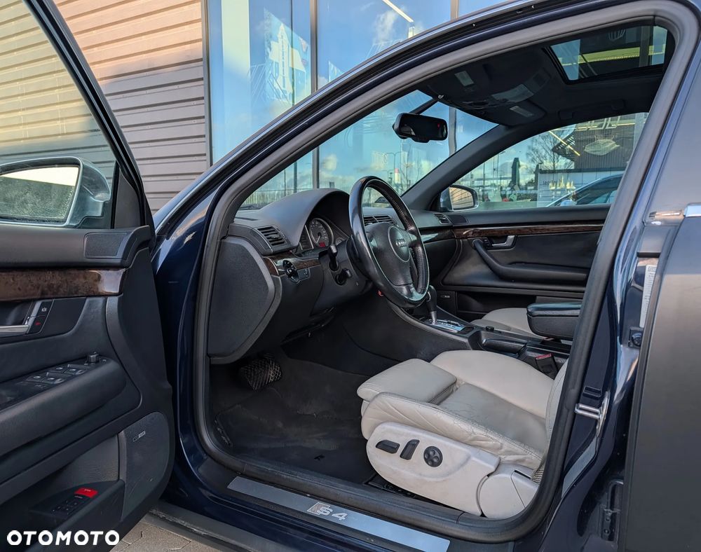 Audi S4 Limousine - 13