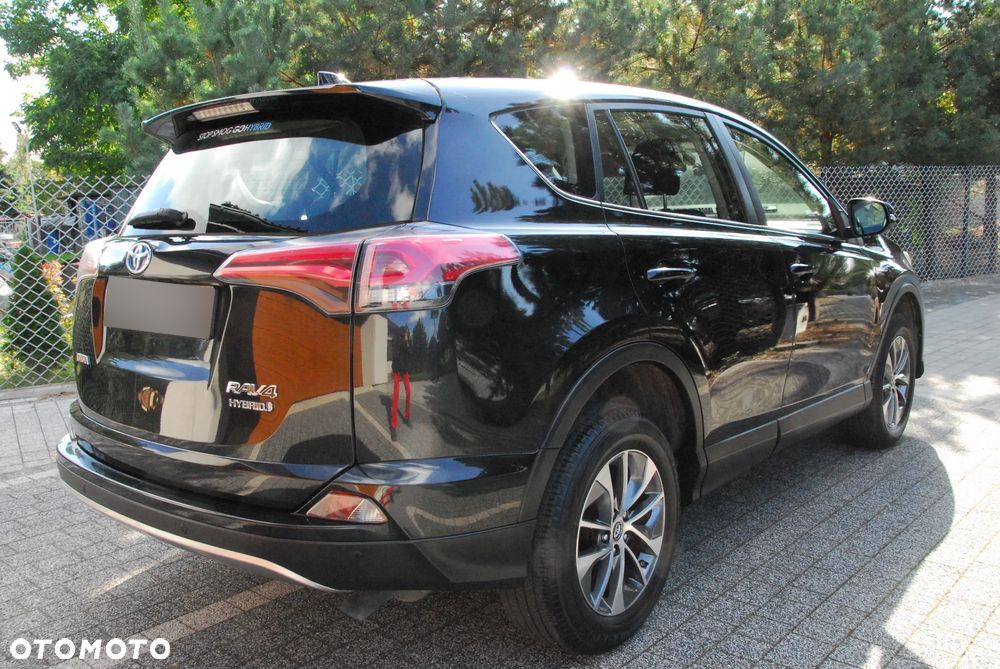 Toyota RAV4 - 1