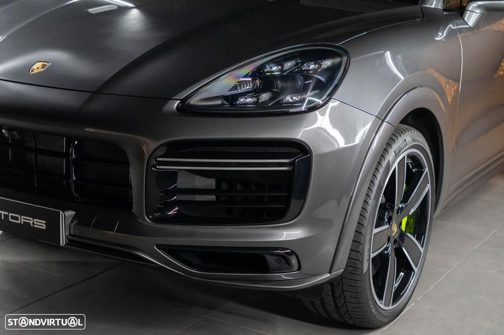 Porsche Cayenne Coupé Turbo S E-Hybrid - 11